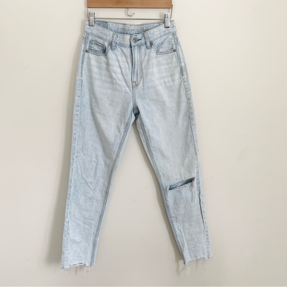 American Eagle Mom Jean Size 0 - Picture 2 of 11